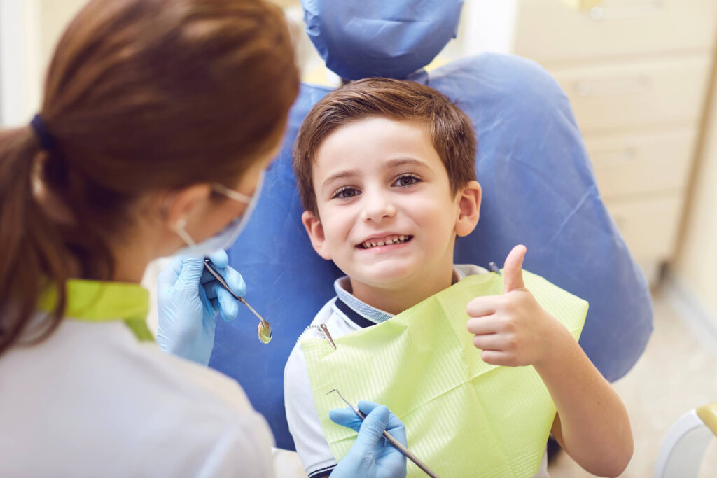 kid getting emergency dental care pearl city