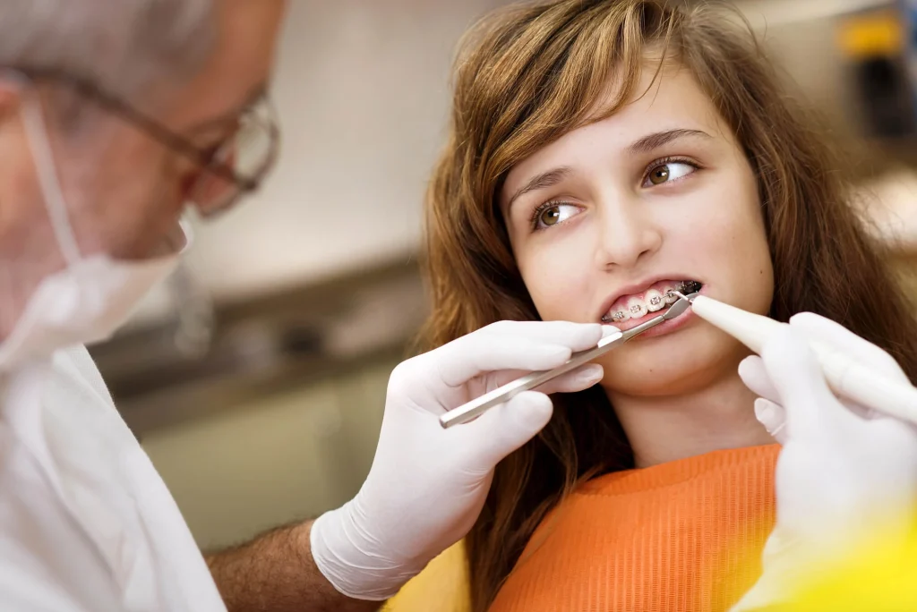 Tips for the Orthodontist in Kapolei to Prevent Pain After Braces Adjustments