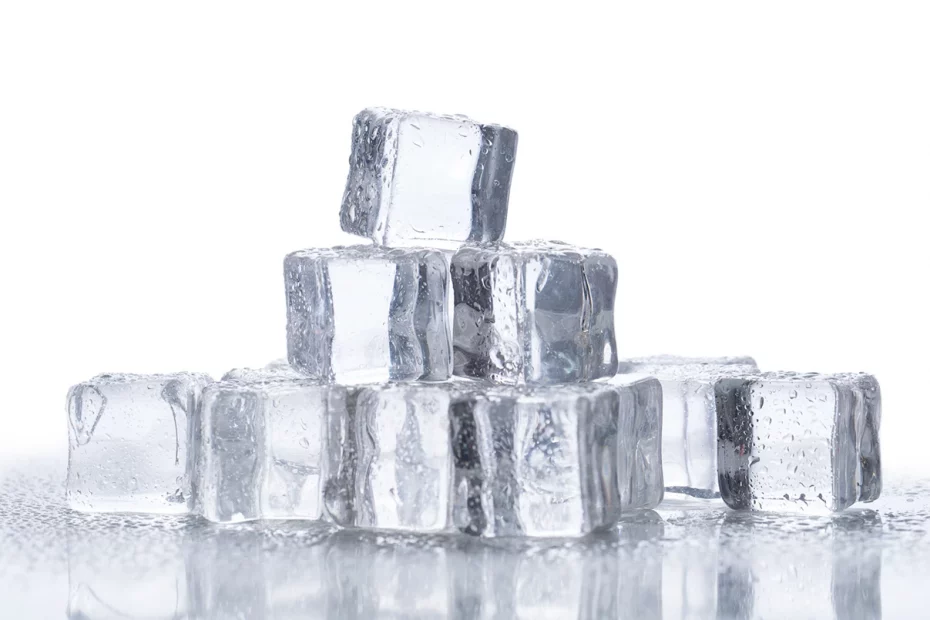 chewing-ice-cubes-harmful